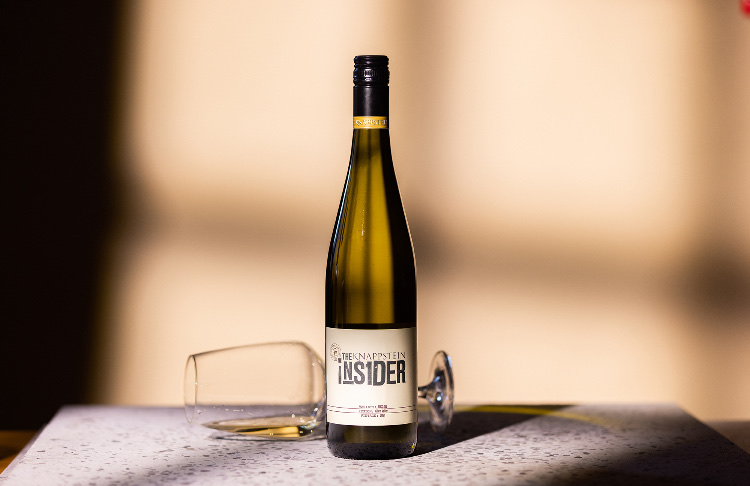 Bí Mật Đằng Sau Sức Hút Của Rượu Vang Riesling